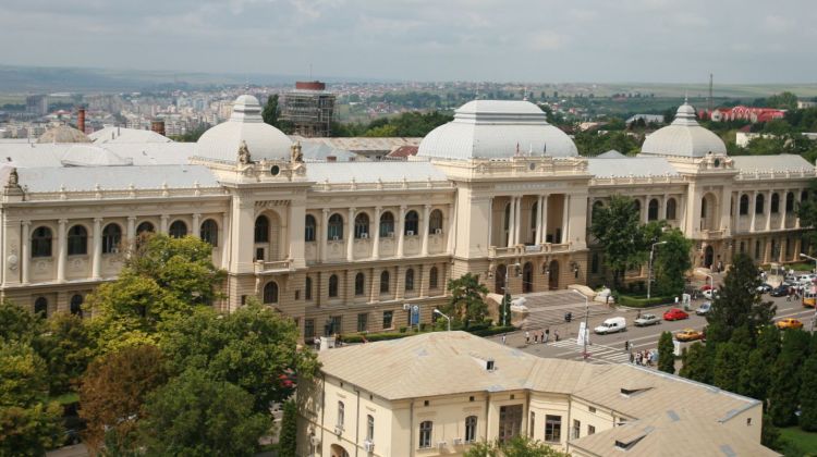 Universitatea Cuza si taxele