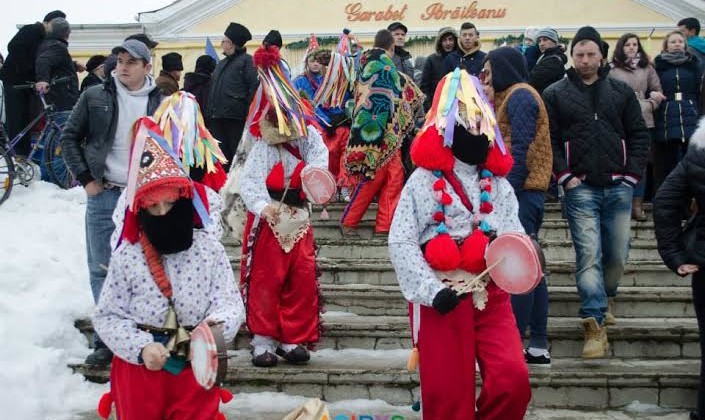 Datini și obiceiuri