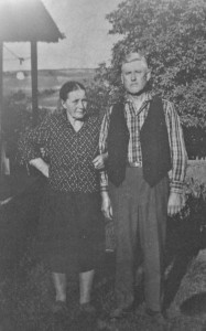 Tanti Olguța alături de soțul ei, în tinerețe